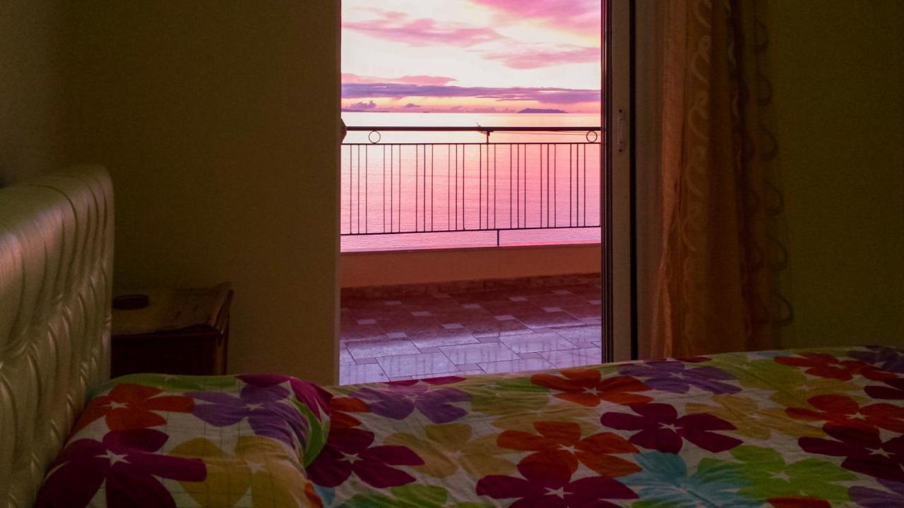 Sina Apartments ساراندا المظهر الخارجي الصورة